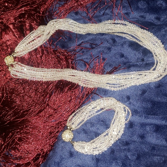 Crystal glass necklace and matching bracelet set - Picture 1 of 5